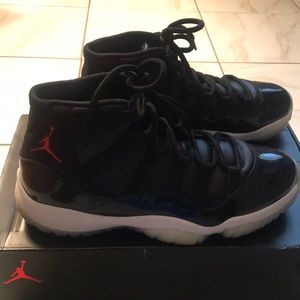 NIKE AIR JORDAN RETRO 11 (72-10)